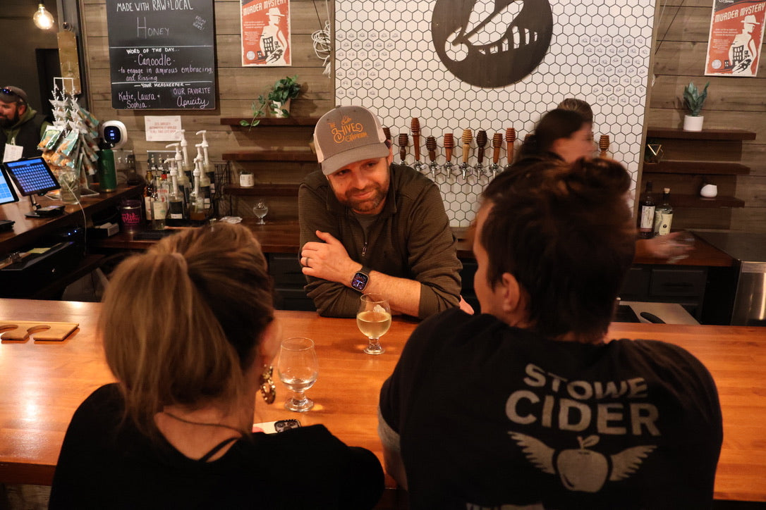 🍁 5 Must-See Happenings at The Hive: Cozy Up with Us This Holiday Season! 🍁